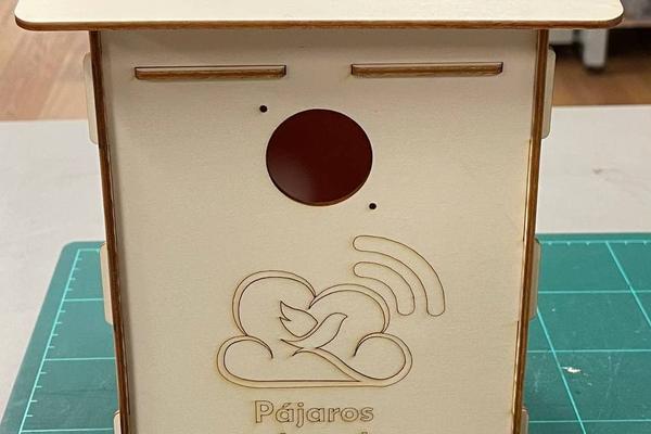 Pájaros en la Nube: Conociendo en el aula la ornitología española a través del internet de las cosas.