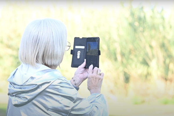Un proyecto de ciencia ciudadana anima a caminar para tener un envejecimiento activo y saludable. Autora: María Grau Magaña