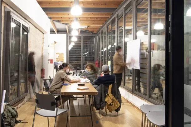 Image for Transformación de las actividades en por la COVID-19